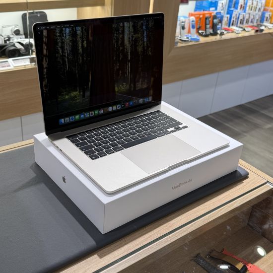 MacBook Air  2020 256GB 8GB i3
