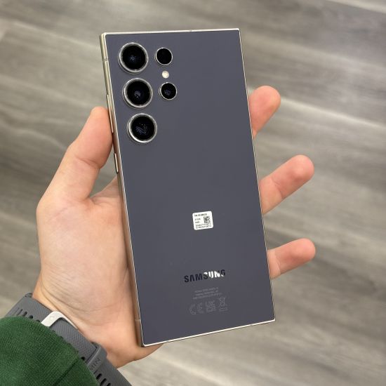 MACBOOK AIR 15&rdquo; M3 2024 16GB RAM 256GB