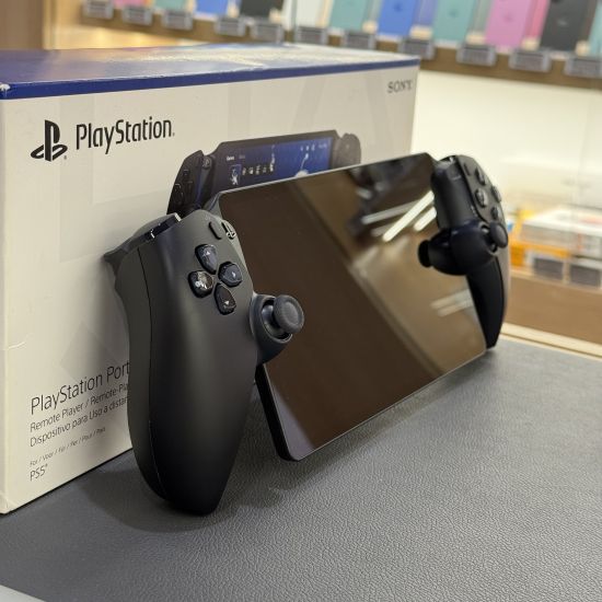 PS4 SLIM + 3 GIOCHI A SCELTA